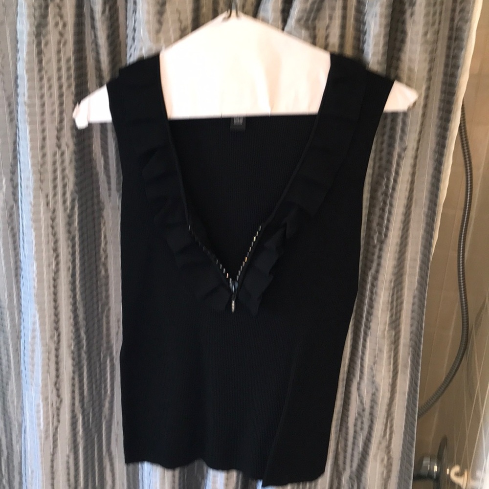 Cable & Gage rhinestone faux zipper ribbed Ruffed Evening Tank - Picture 2 of 3